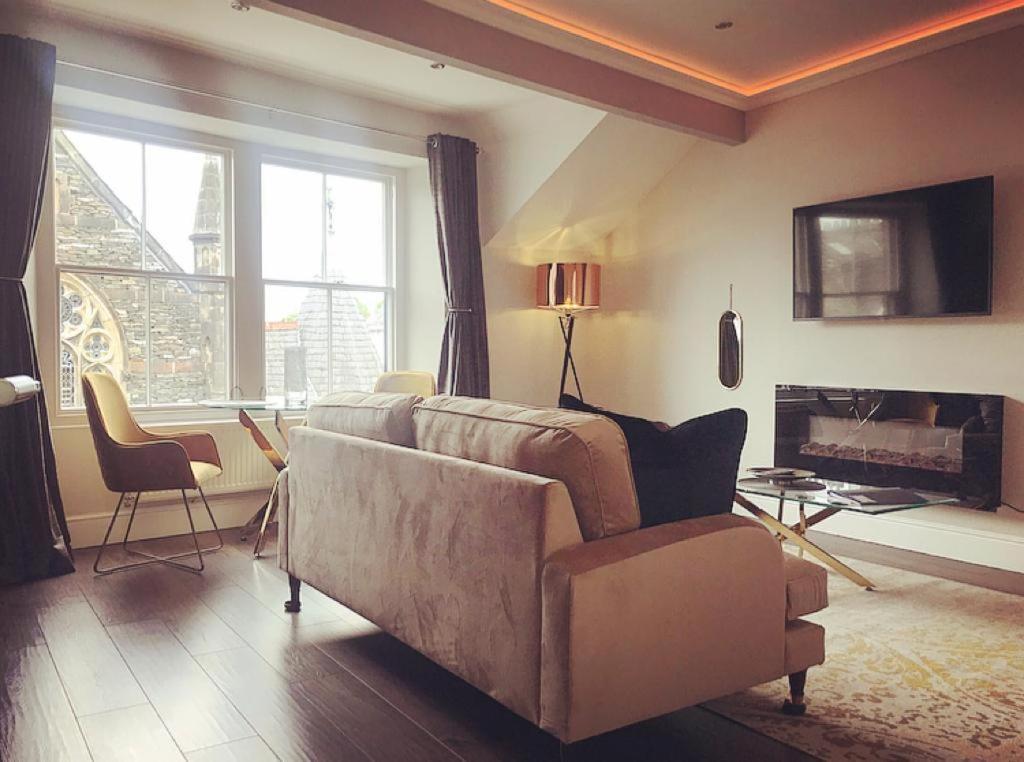 The Mews Boutique Deluxe Apartments, Sleep 2-6 People , Central Location, Free Parking Windermere Ngoại thất bức ảnh