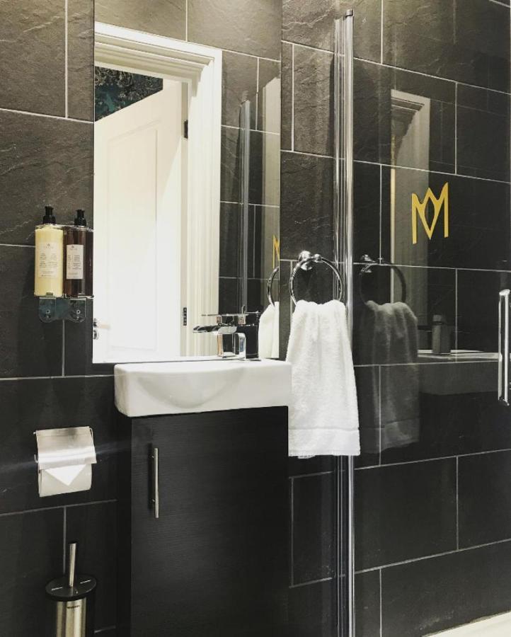 The Mews Boutique Deluxe Apartments, Sleep 2-6 People , Central Location, Free Parking Windermere Ngoại thất bức ảnh