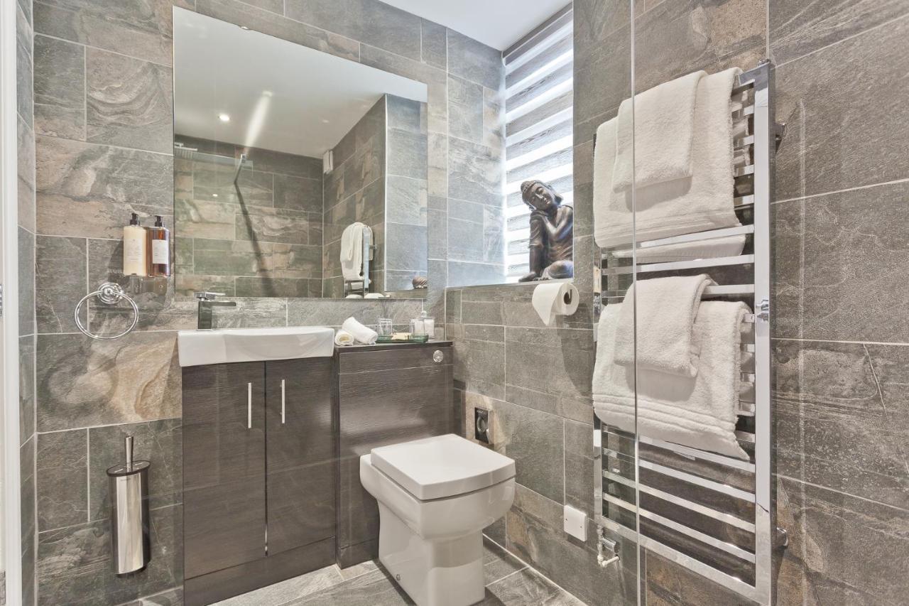 The Mews Boutique Deluxe Apartments, Sleep 2-6 People , Central Location, Free Parking Windermere Ngoại thất bức ảnh