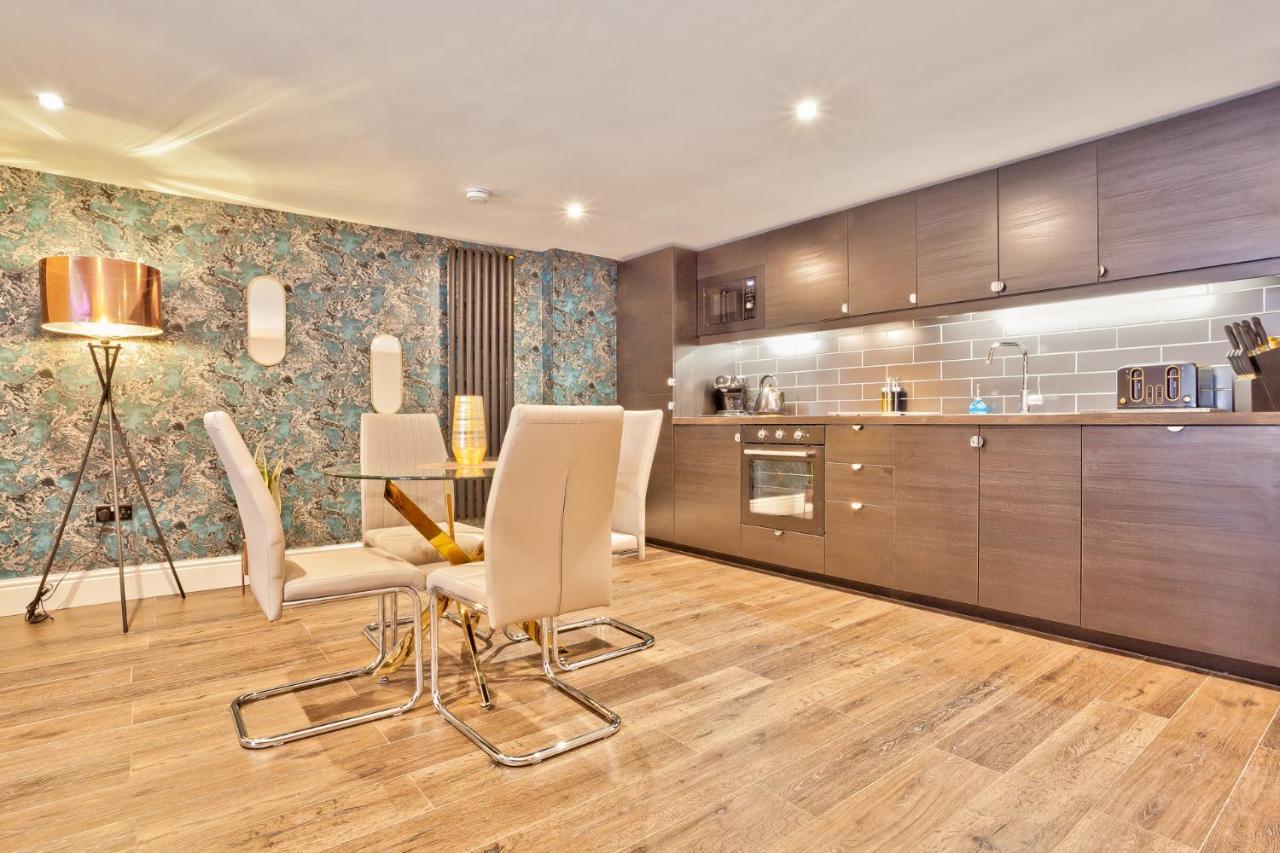 The Mews Boutique Deluxe Apartments, Sleep 2-6 People , Central Location, Free Parking Windermere Ngoại thất bức ảnh